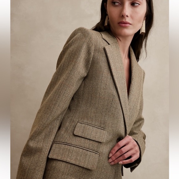 Banana Republic plaid wool blazer - Picture 5 of 7